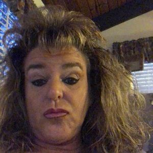 Meet your Posher, Carlos